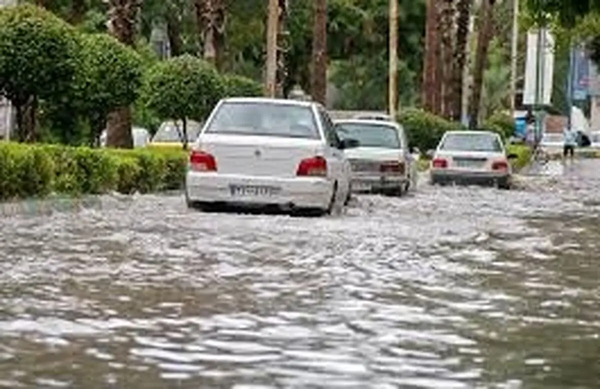  آبگرفتگی معابر شهری در بندرعباس/ ویدئو