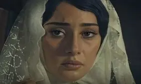 لحظه تلخ خداحافظی محبوبه با پدرش قبل از رفتن به خانه بخت که با نفرین گره خورد/ ویدئو