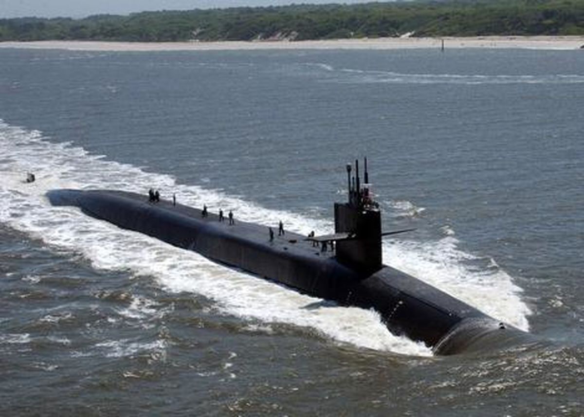 زیردریایی اتمی آمریکا به خاورمیانه اعزام شد

