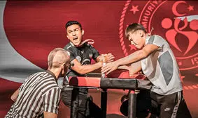 کسب اولین مدال طلاى تاریخ مچ اندازی ایران توسط عرفان کر

