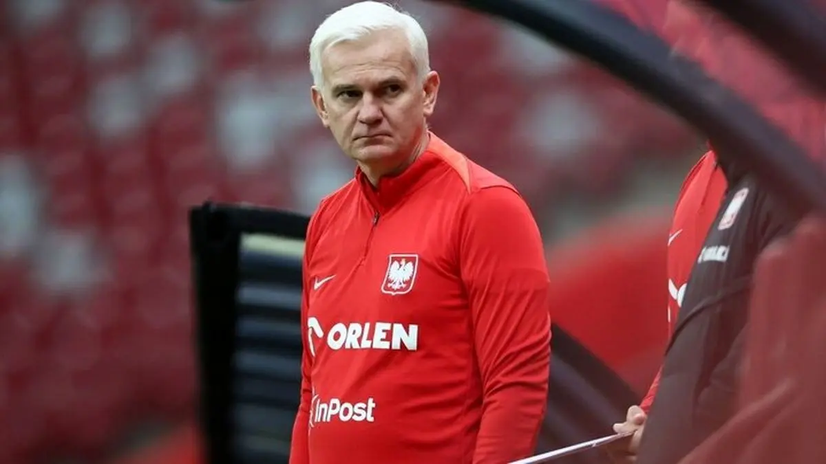 درگذشت ناگهانی مربی تیم ملی لهستان در ۴۹ سالگی

