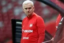 درگذشت ناگهانی مربی تیم ملی لهستان در ۴۹ سالگی

