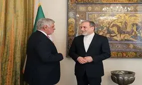 سفیر پیشنهادی ایران در لبنان با عراقچی گفتگو کرد/ تاکید وزیر خارجه بر لزوم پایبندی آمریکا به تعهداتش درباره آتش‌بس در لبنان


