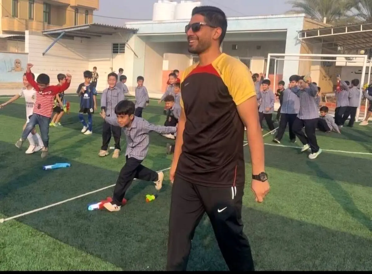 مربی شهید لامردی که با جانش حصار بچه‌ها شد تا ترکش‌ها به آنان نرسد