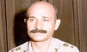 شجاعت عجیب مرد بزرگ ارتش در سوسنگرد/ ویدئو
