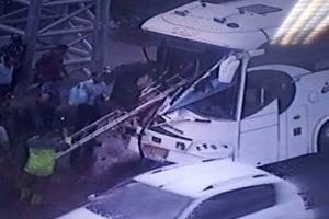تصادف دو اتوبوس در اتوبان سعیدی تهران/ 12 نفر مصدوم شدند