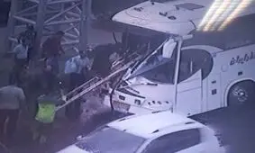 تصادف دو اتوبوس در اتوبان سعیدی تهران/ 12 نفر مصدوم شدند