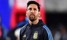 اشک‌های لیونل مسی پیش از آغاز بازی آرژانتین و ونزوئلا/ ویدئو
