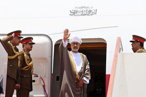 اهداف سفر سلطان عمان به تهران/ شر مکانیسم ماشه از سر ایران کم می‌شود؟