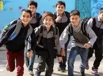 چالش باحال یک معلم و دانش‌آموزانش وایرال شد/ ویدئو