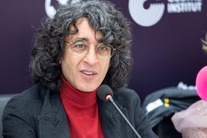 تورج اصلانی از جشنواره «جاده ابریشم» جایزه گرفت