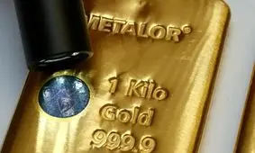 ادامه ریزش قیمت جهانی طلا / رفت و برگشت انس به کانال 1900 دلاری