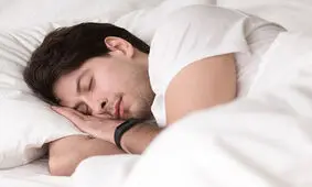 بلاهایی که خواب زیاد برای بدن به دنبال می‌آورد
