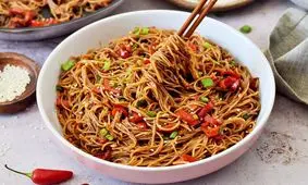 مضرات و خواص نودل برای سلامتی