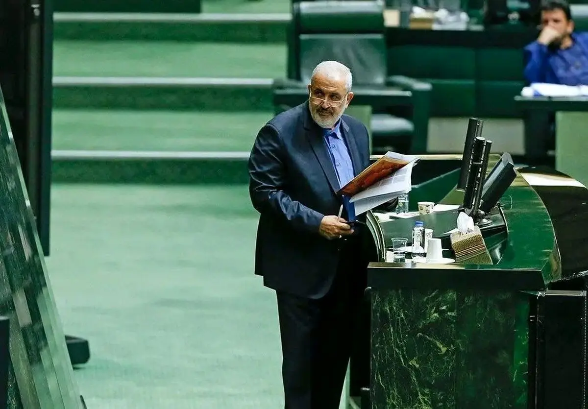 وزیر نیرو: برق کسانی که مصرف آب بالایی دارند، قطع می‌شود