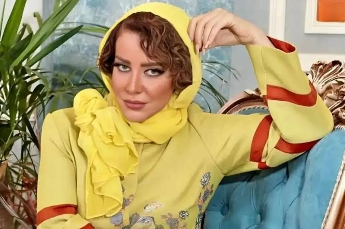 واکنش شراره رخام به اعتراض آزیتا حاجیان به سلفی گیرها/ ویدئو