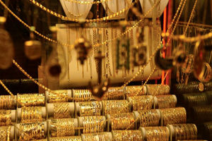 قیمت طلا و سکه در بازار امروز سه شنبه ۱۰ آبان
