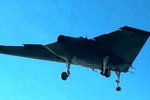 اولین پرواز هواپیمای جنگی بدون سرنشین ترکیه/ ویدئو