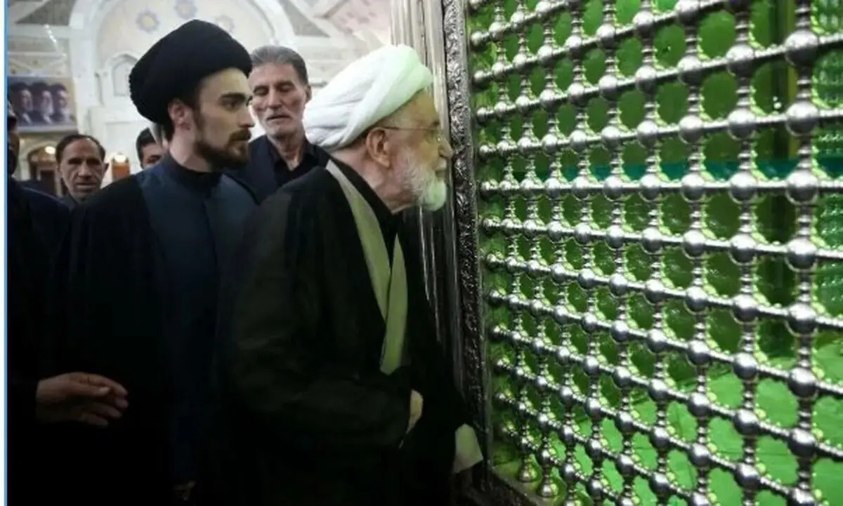 حضور مهدی کروبی در حرم امام(ره)