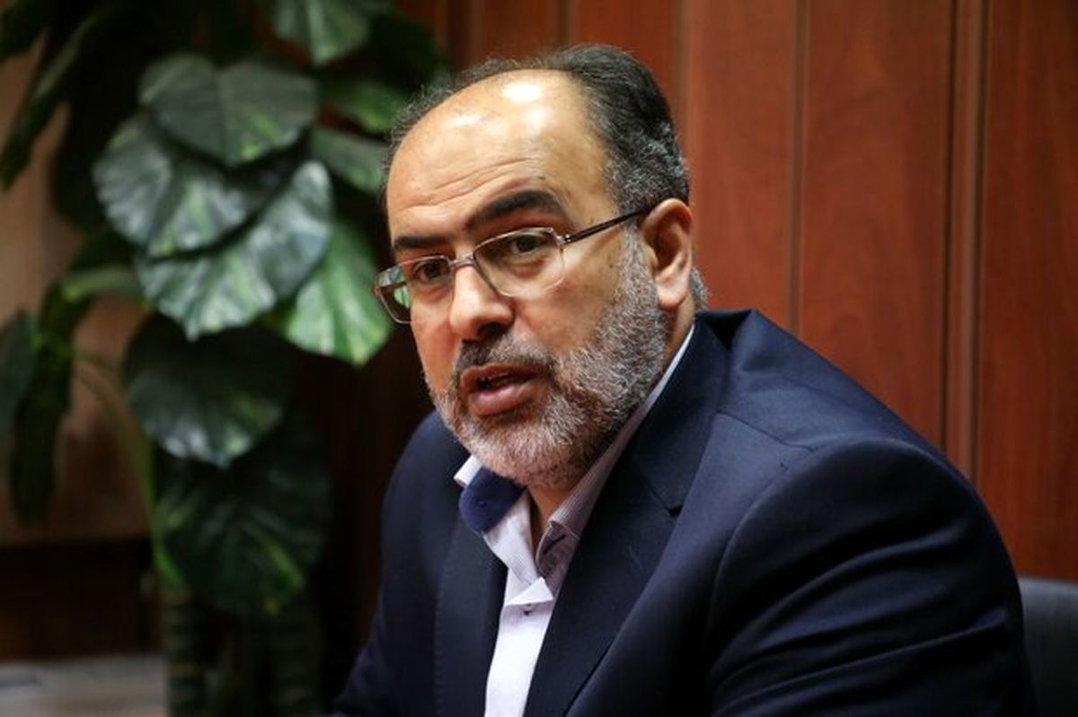واکنش عجیب یک نماینده مجلس به اخراج اساتید از دانشگاهها؛ کسی شکایتی نکرده، چرا ما باید پیگیری کنیم؟