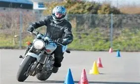 صفر تا صد دریافت "گواهینامه آسان" موتورسیکلت؛ از کاهش ۵۰ درصدی هزینه ها تا دریافت یک روزه