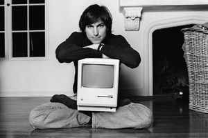 یک نمونه اولیه کامپیوتر «اپل 1» با قیمت 700 هزار دلار فروخته شد