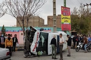 واژگونی خودروی آمبولانس در کرمان حادثه آفرید