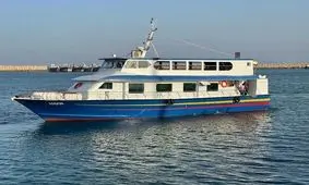 توقیف یک کشتی تفریحی بخاطر بد حجابی در قشم