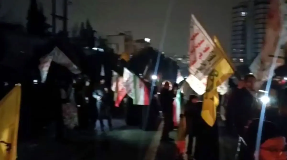 تجمع دانشجویان در برابر سفارت امارات | فیلم