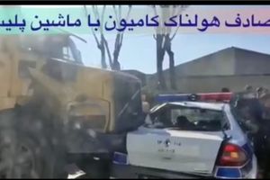 تصادف کامیون با «ماشین پلیس» در خط ویژه/ راننده دستگیر شد/ ویدئو