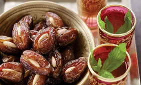 بهترین نوع‌ خرما در طب سنتی و لیست قیمت انواع آن
