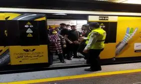 ممانعت از ورود آقایان و دستفروشان مرد به واگن بانوان