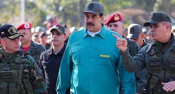 درخواست کمک نظامی مادورو از ایران، چین و روسیه/ یک وزیر ونزوئلا اخیرا هماهنگی ارسال تجهیزات نظامی و پهپاد از ایران را انجام داده