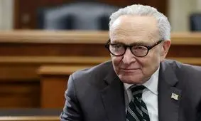 چاک شومر: ترامپ فوق‌العاده احمق است
