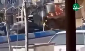 حمله عجیب یک لودر به سانتافه؛ راننده بازداشت شد