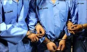 گستاخی یک زورگیر در کلانتری/ برو برای عینکت برف‌پاک ‌کن/ ویدئو 