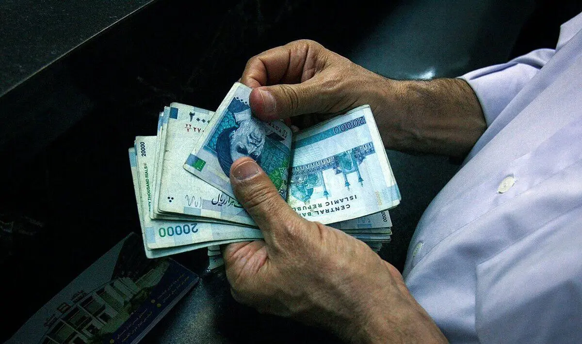 هجوم مشتریان به پنج بانک برای خروج سپرده