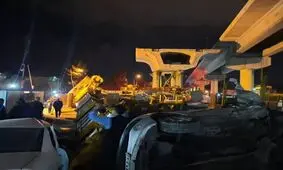 سقوط جرثقیل در میدان سپاه کرمانشاه / حادثه تلفات جانی نداشت