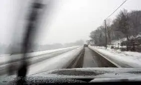 برف و باران در جاده‌های ۱۸ استان