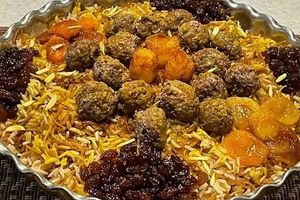 طرز تهیه رشته پلو با قیسی به روش مجلسی