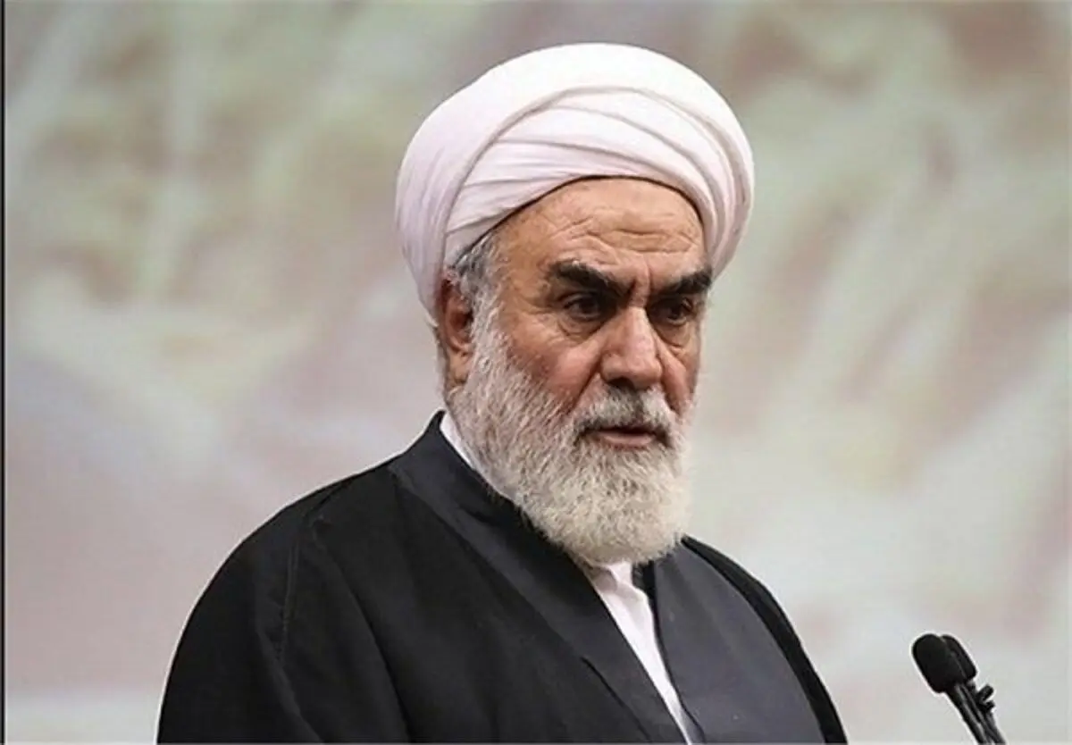 رئیس دفتر رهبری: خانواده پهلوی تاج شاهی را برده؛ فقط نیم‌تاج مانده است