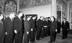 سرنوشت عجیب نخست وزیران شاه/ از اعدام به دست انقلابیون تا تبعید، فرار و مرگ در عزلت/ کدام نخست وزیرها ترور شدند؟