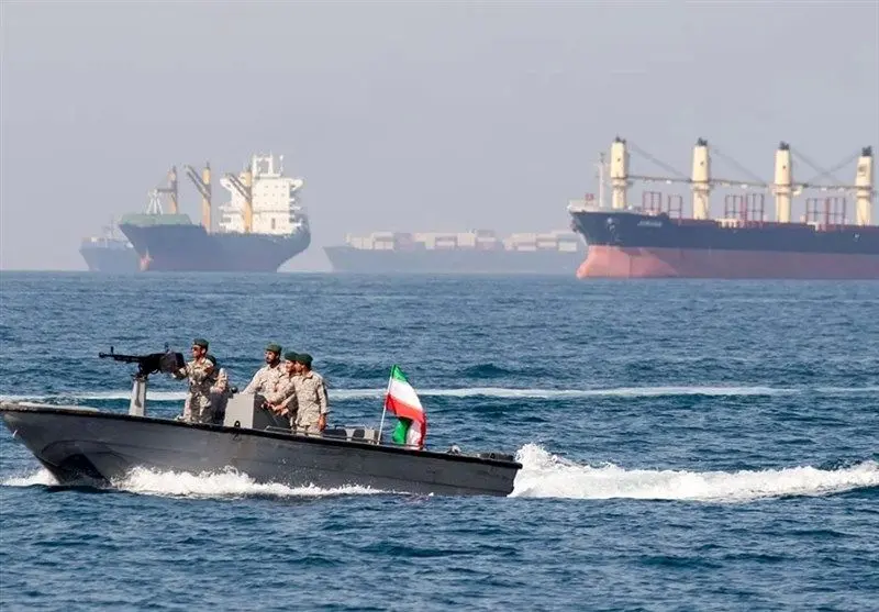 وال استریت ژورنال شوک آفرید: ایران بی‌وقفه از تنگه هرمز باج می‌گیرد؛ تجارت جهانی در آستانه بحران؟