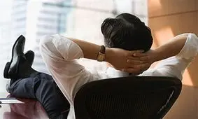 چرا کارهایمان را به تعویق می‌اندازیم؟