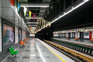 خودکشی یک زن در متروی کرج