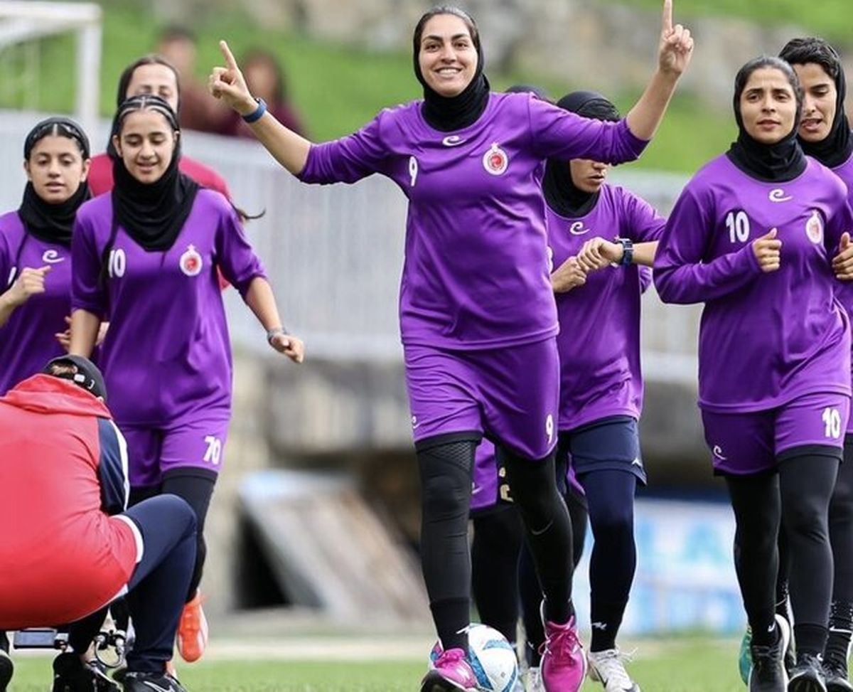 صعود دختران فوتبالیست بم به یکچهارم نهایی لیگ قهرمانان آسیا