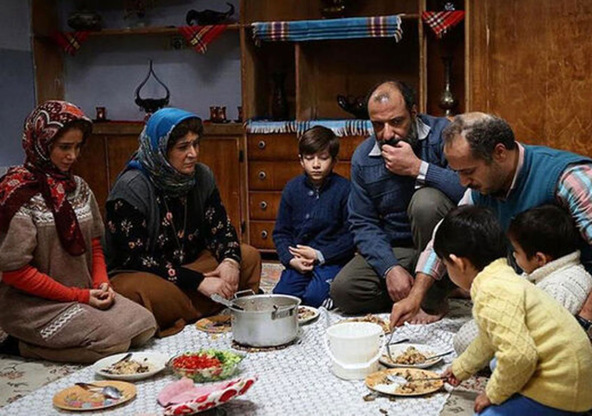 الناز حبیبی، شبنم مقدمی و ریما رامینفر در پشت صحنه یک فیلم قدیمی/ عکس