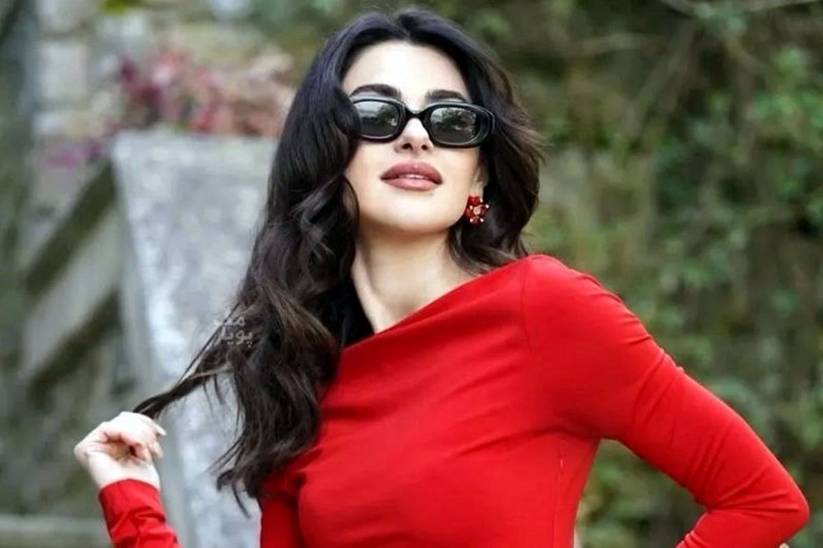 شوخی جنجالی نسرین جوادزاده/ من خون مردان جوان را می‌نوشم