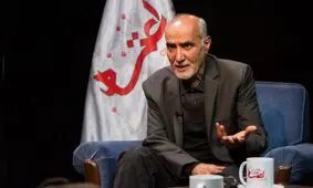 روایت جالب منوچهر محمدی از درخواست سفیر ایران برای عکس گرفتن با یک جایزه سینمایی: گفتم بی‌جا کرده است