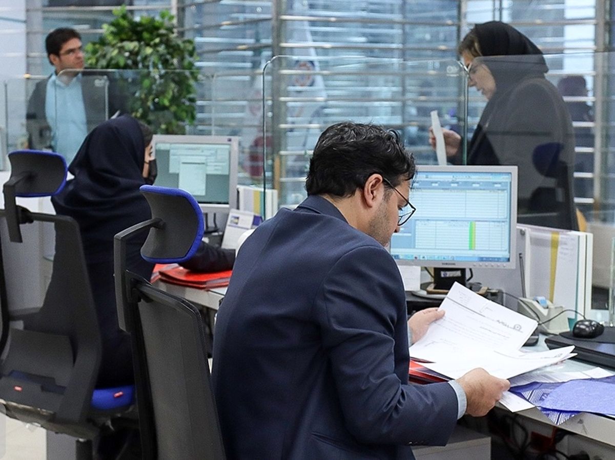 شرایط افتتاح حساب ارزی در بانکها/ چگونه ۲۰۰۰ دلار با کارت ملی بگیریم؟